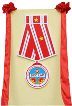 Description: http://cokhiangiang.com.vn/images/template-content/HUAN-CHUONG-DOC-LAP-3-3.gif