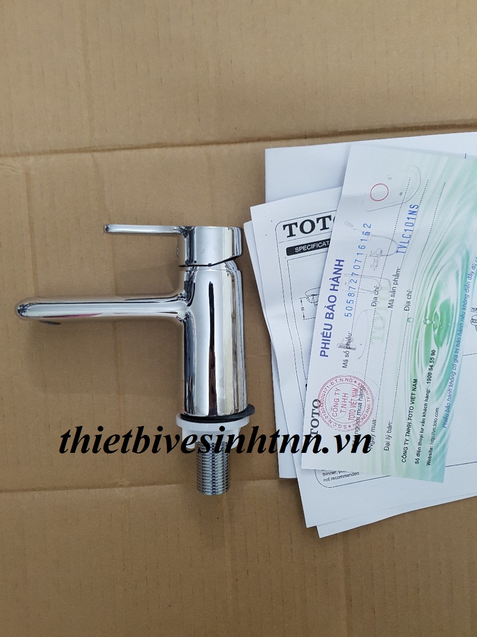 voi-chau-nuoc-lanh-toto-TVLC101NS