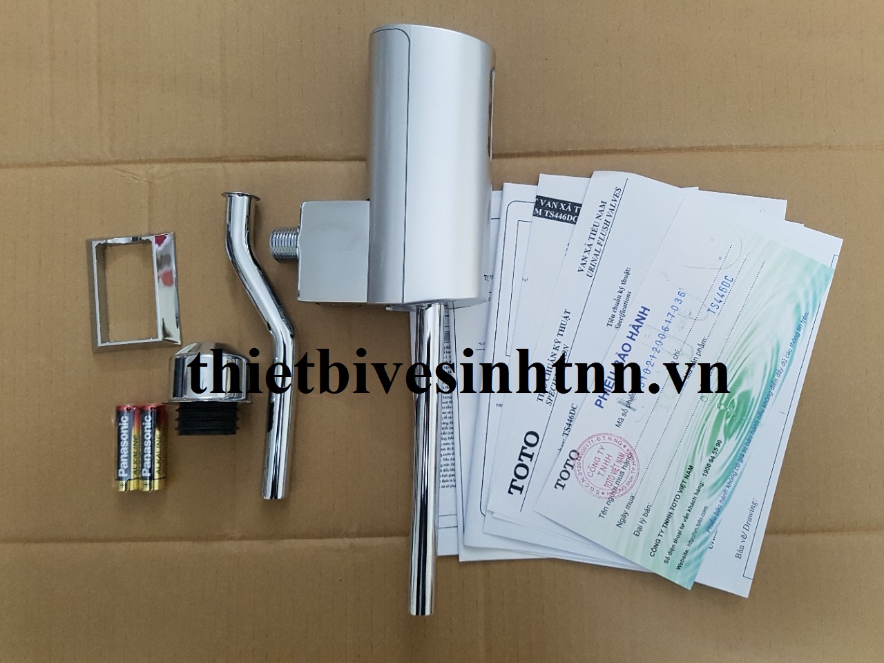 van-cam-ung-tieu-nam-toto-ts446dc