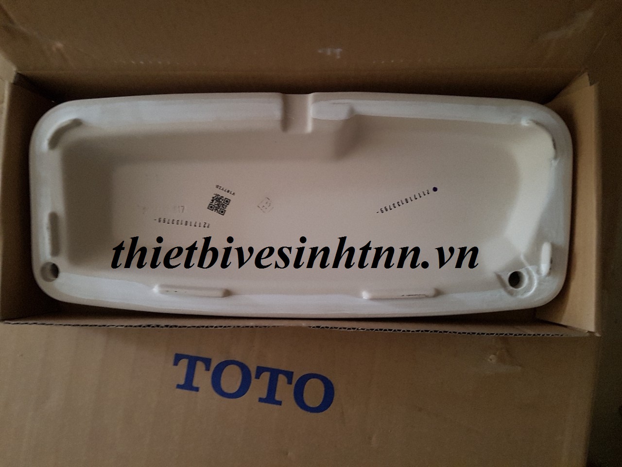 nắp-đậy-két-nước-bàn-cầu-toto-hcw864crv